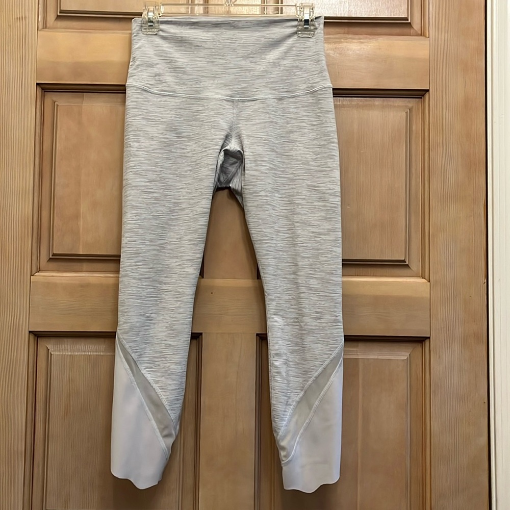 Lululemon wonder under crop legging